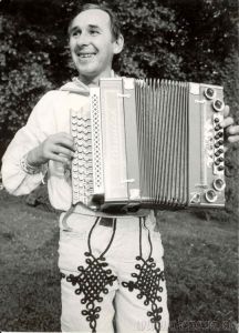 1009 Folklor