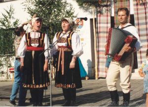 1015 Folklor